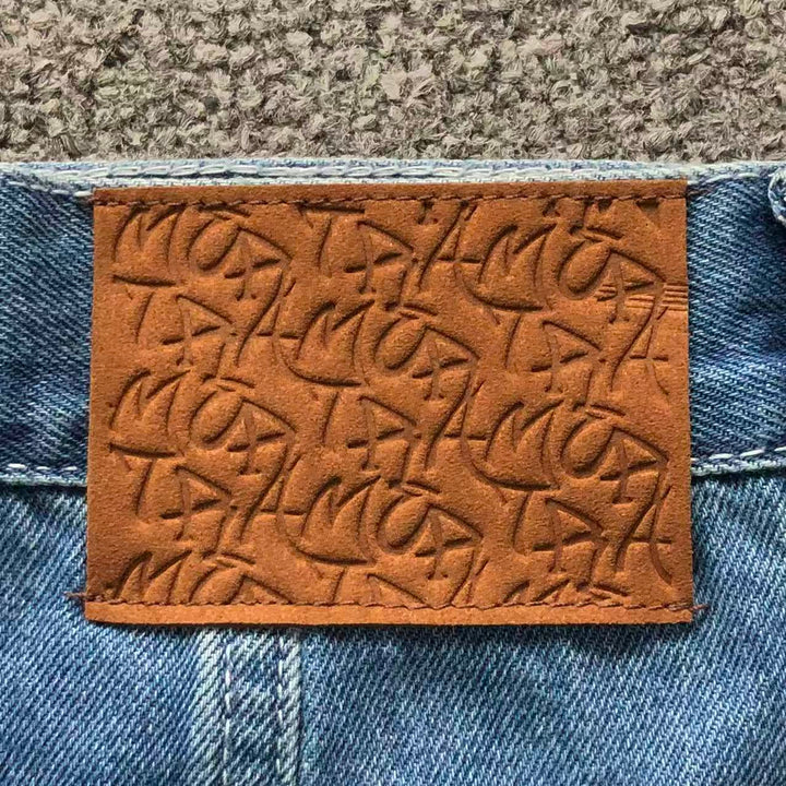 M - SHORTS