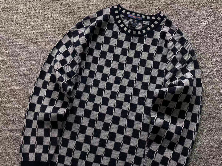 L - SWEATER