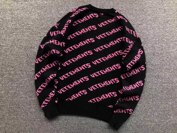 V - SWEATER