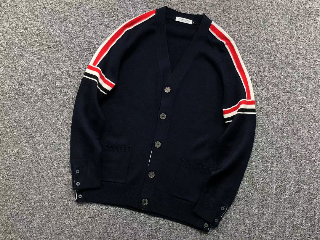 T - SWEATER