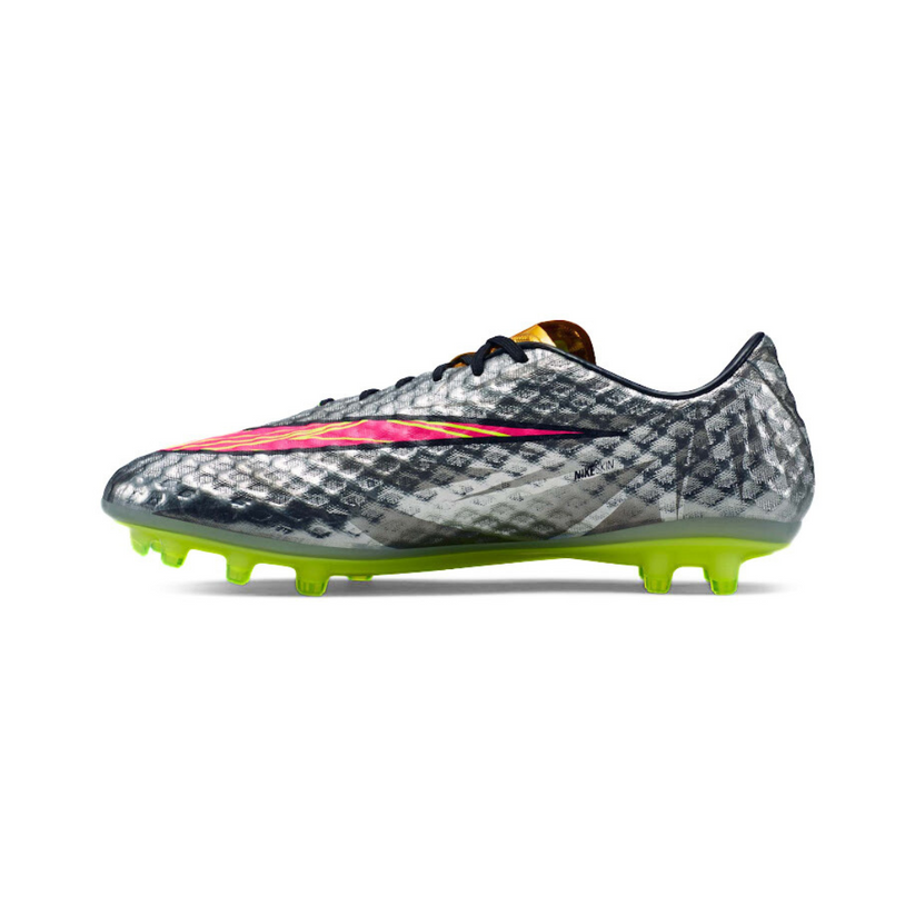H - FUSSBALLSCHUHE