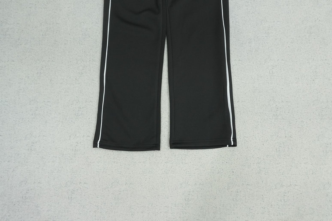C - SWEATPANTS
