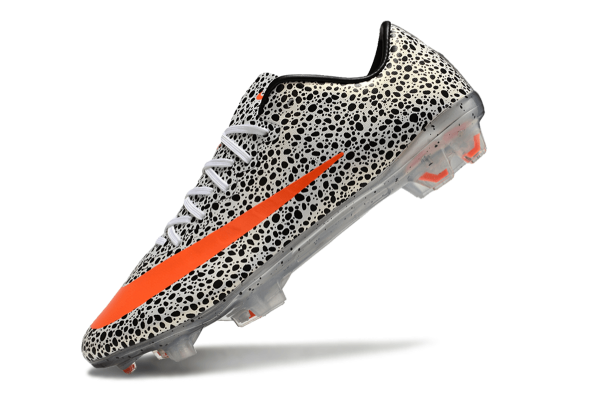 M - FUSSBALLSCHUHE