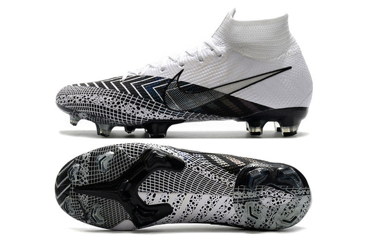 M - FUSSBALLSCHUHE