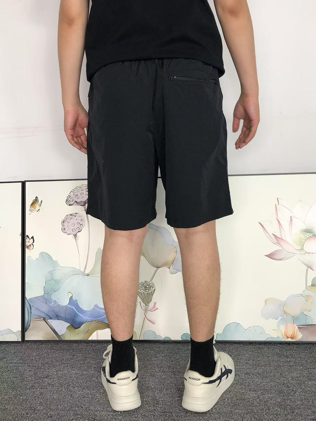 N - SHORTS