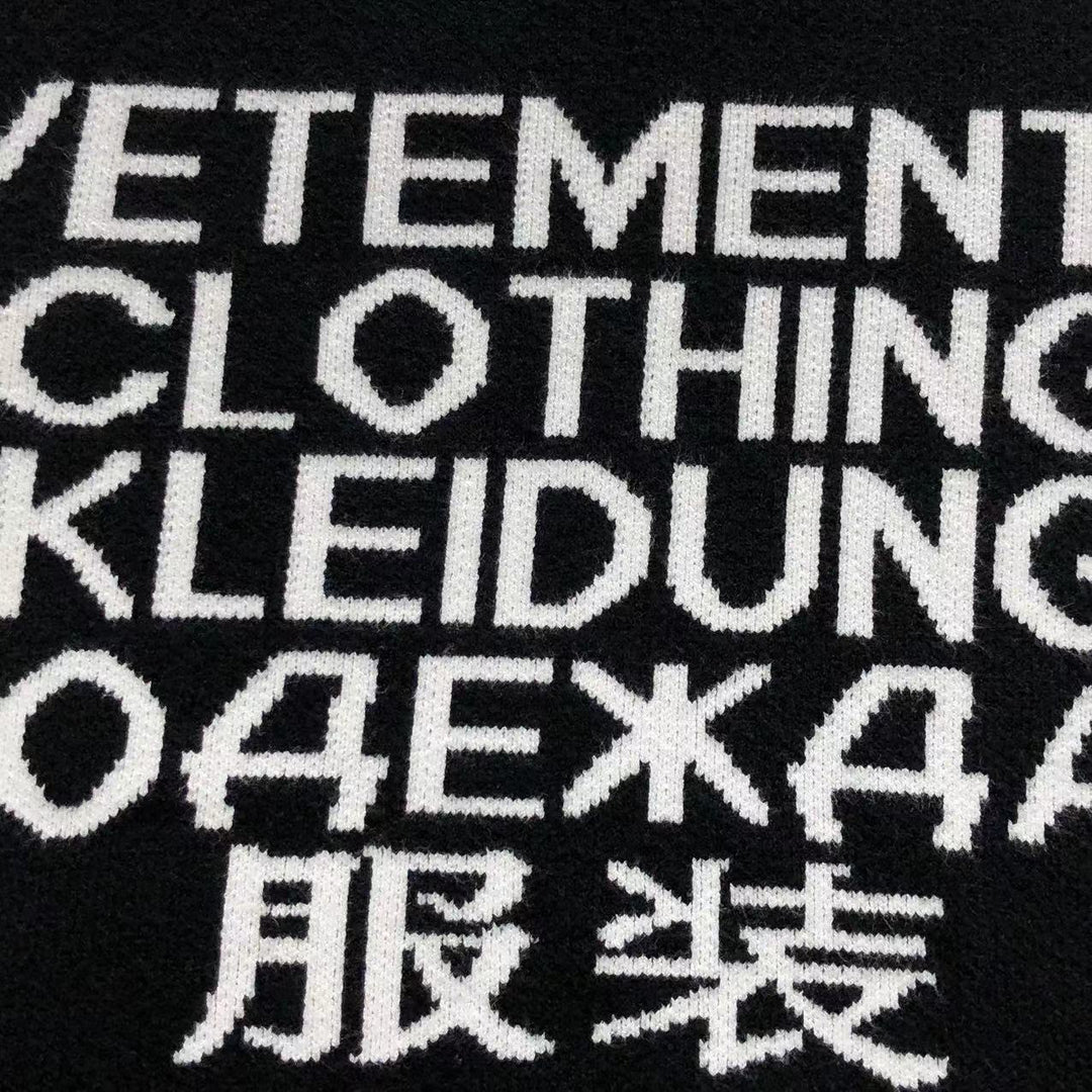 V - SWEATER
