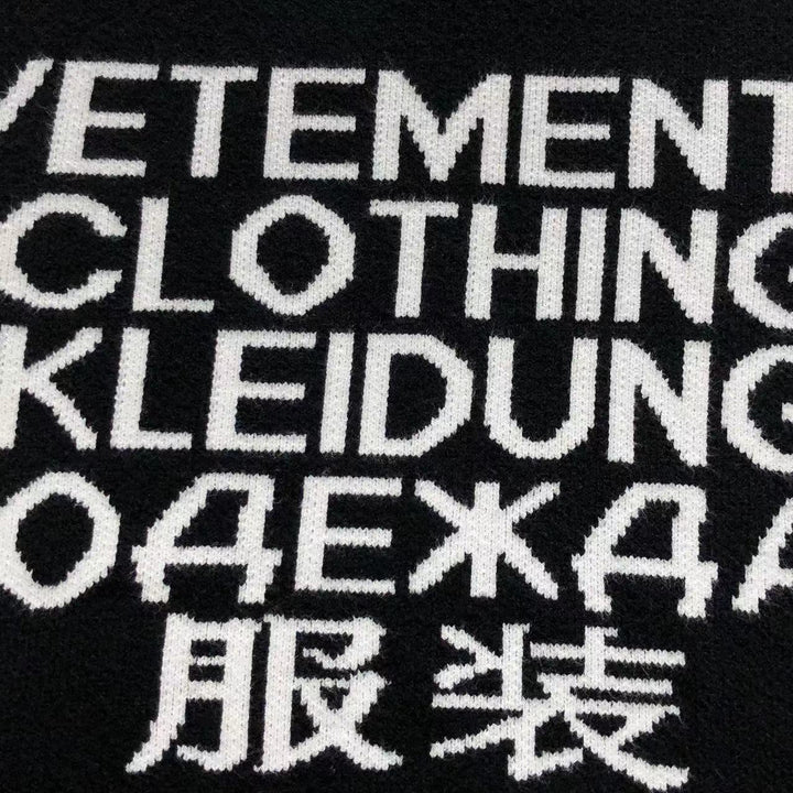 V - SWEATER