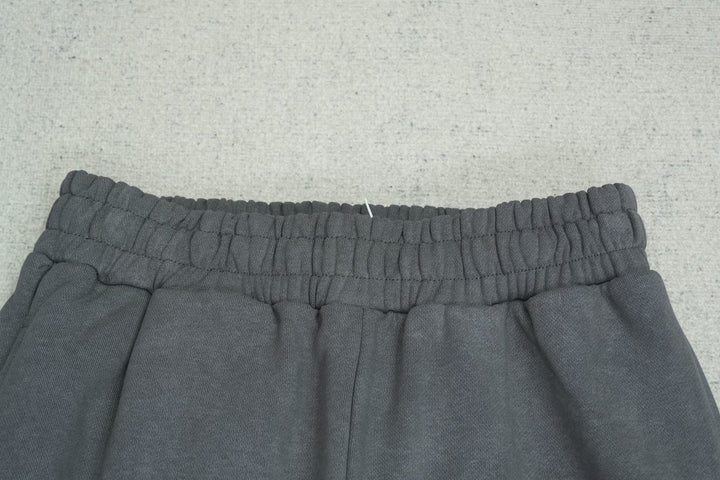 F - SWEATPANTS