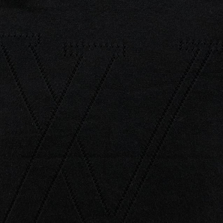 L - SWEATER