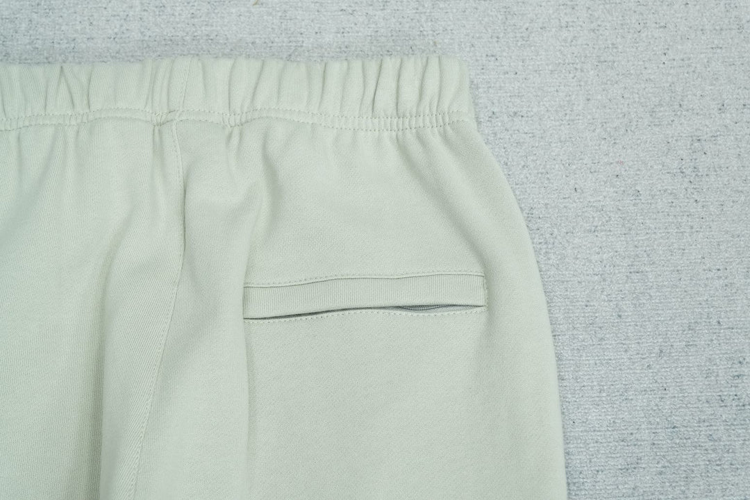 C - SWEATPANTS