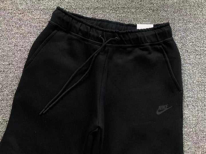 N - SHORTS