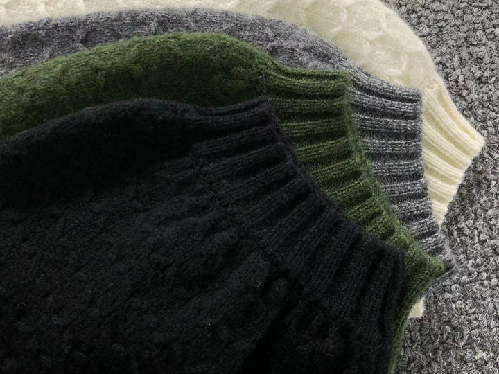 M - SWEATER